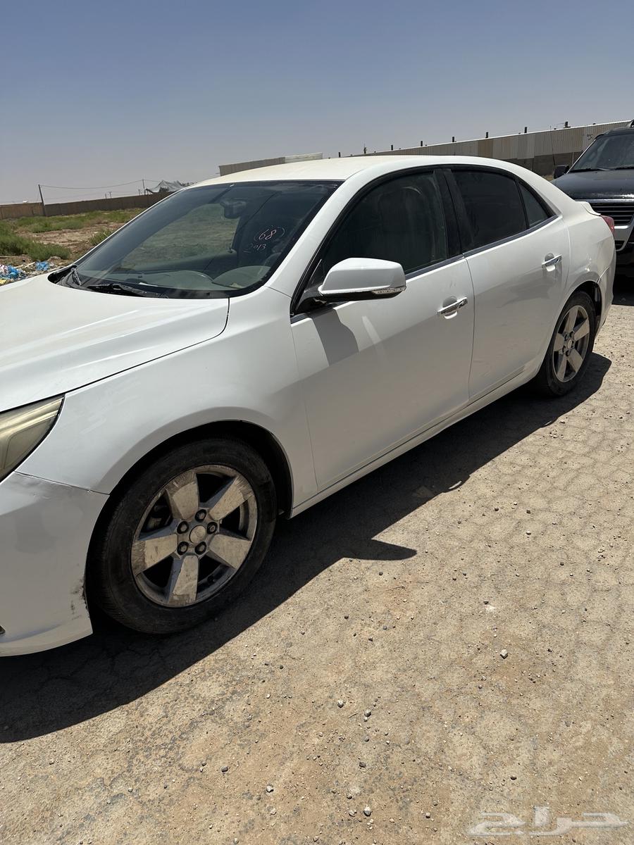 Malibu model 2012, good gearbox, engine needs repair, for sale, four cylinders.63381557129217111