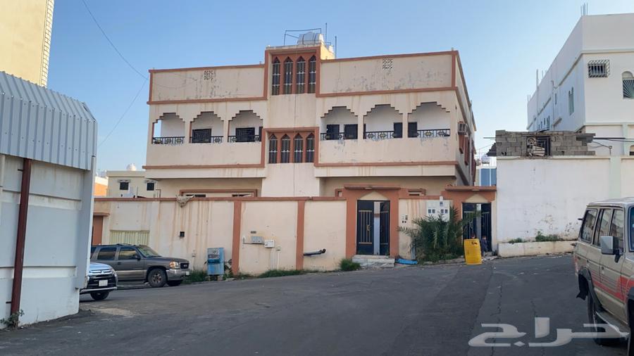 للبيع عماره اربع شقق في حي شباعه خميس مشيط63381162208515113