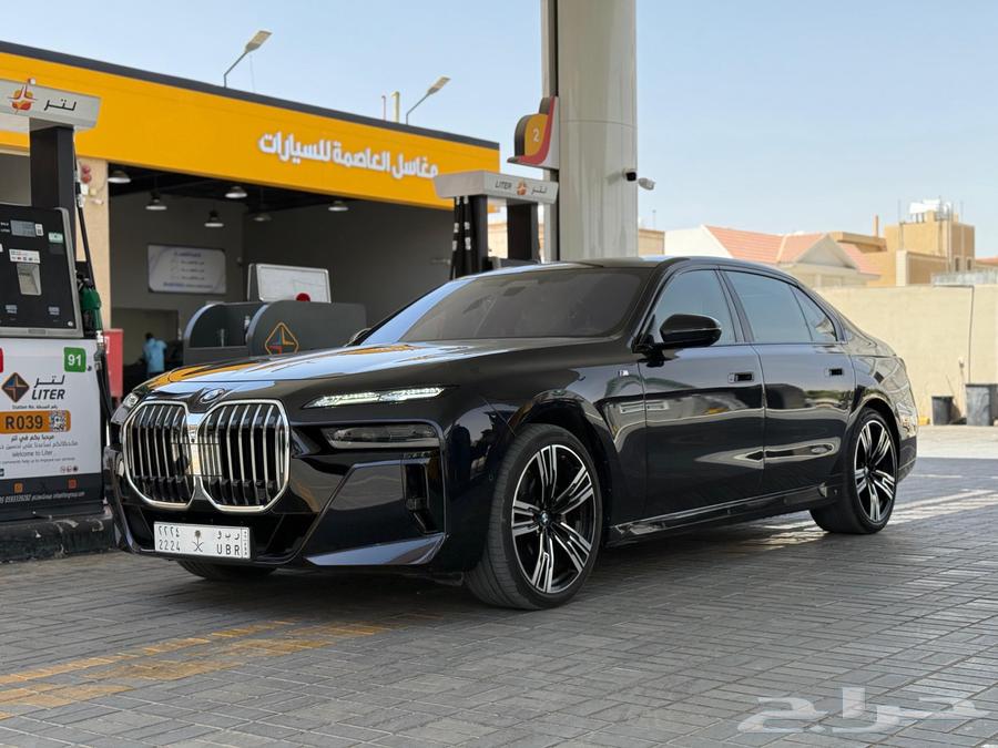 تأجير سيارات فخمه وعائليه63617719675906111