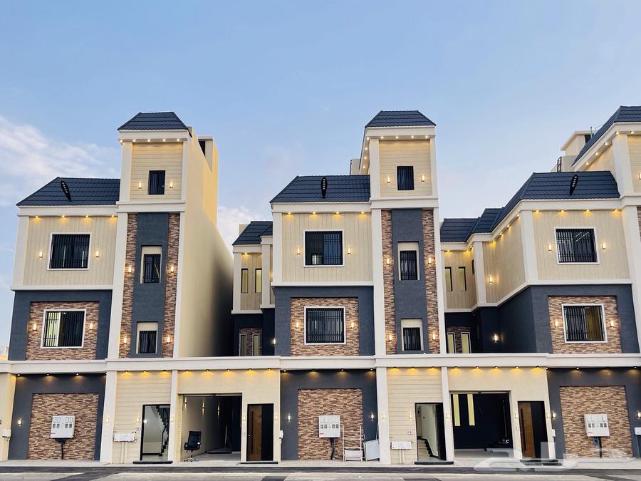 Now available for sale and reservation: ground floor apartments with courtyard and upper apartments with rooftop on Thursday.63381162723713111