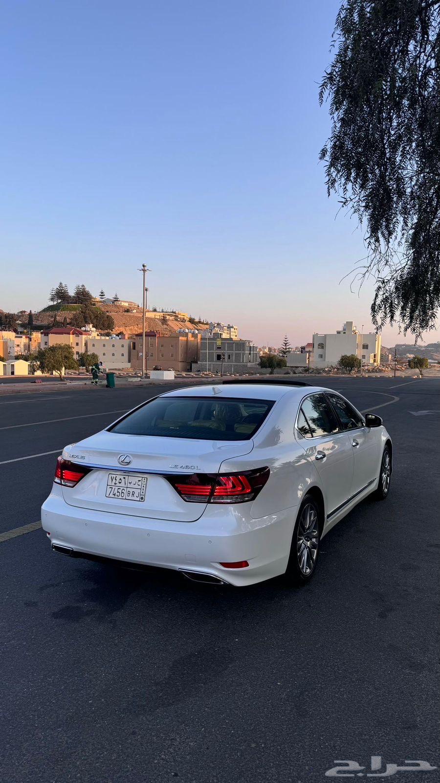 Lexus 2014 460L63617852937603111