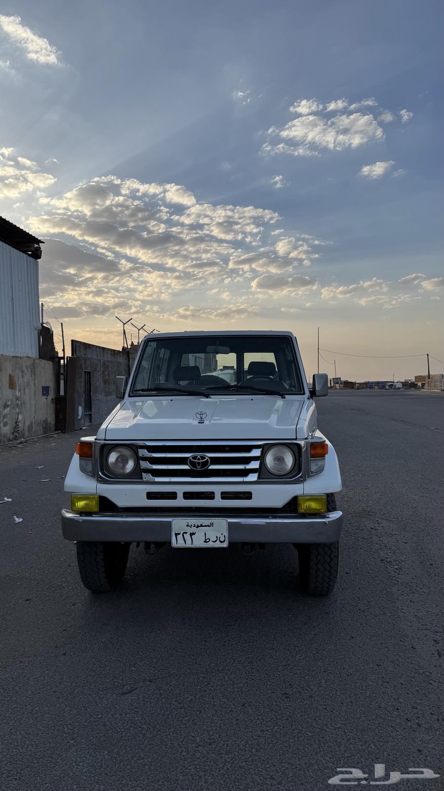 جيب ربع 200563617860420994112