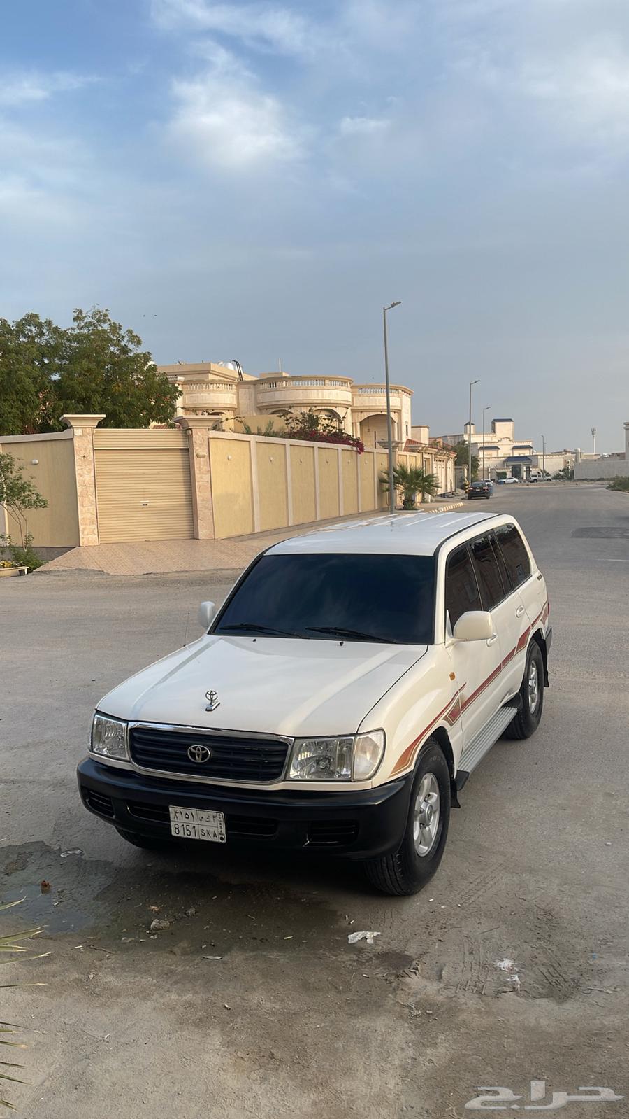 للبيع لاندكروزر 1999 محول 200463617858240899113