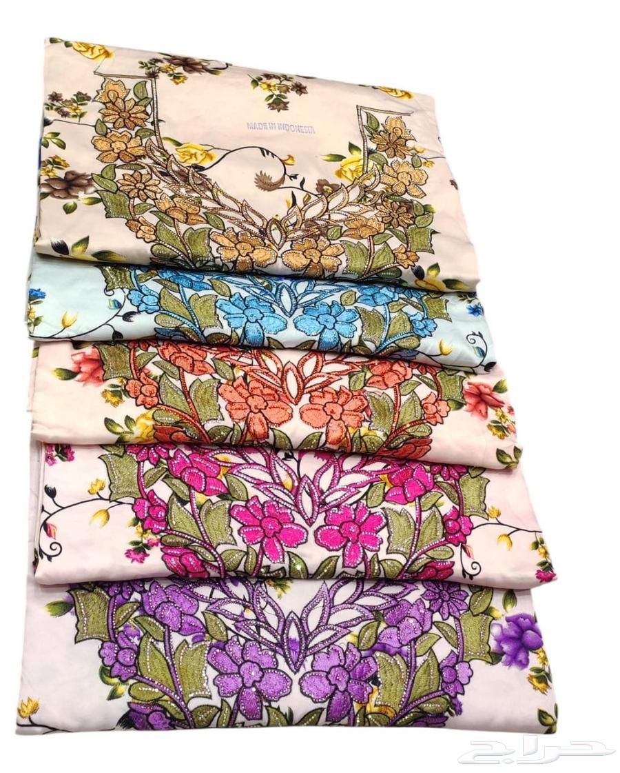 Offer on three pieces of silk mukhawirs with wholesale price available63618389795713111