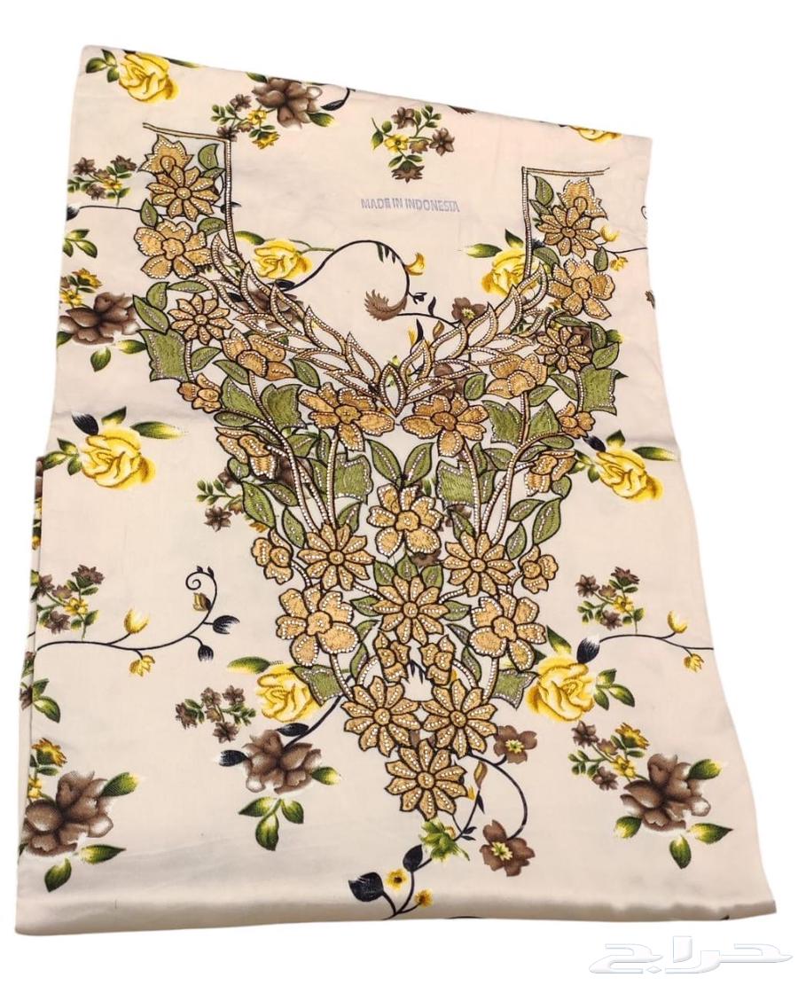 Offer on three pieces of silk mukhawirs with wholesale price available63618389795713114