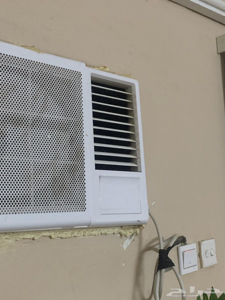 مكيف يبرد غرفه أربعة في أربعة نظيف استخدم فقط سبعة شهور63618378709122114