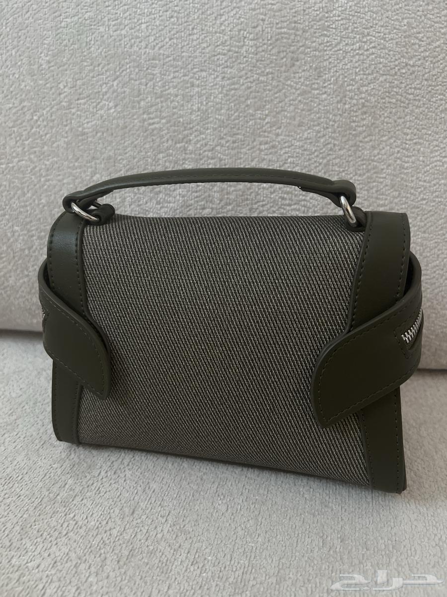 Small handbag63618477525251112