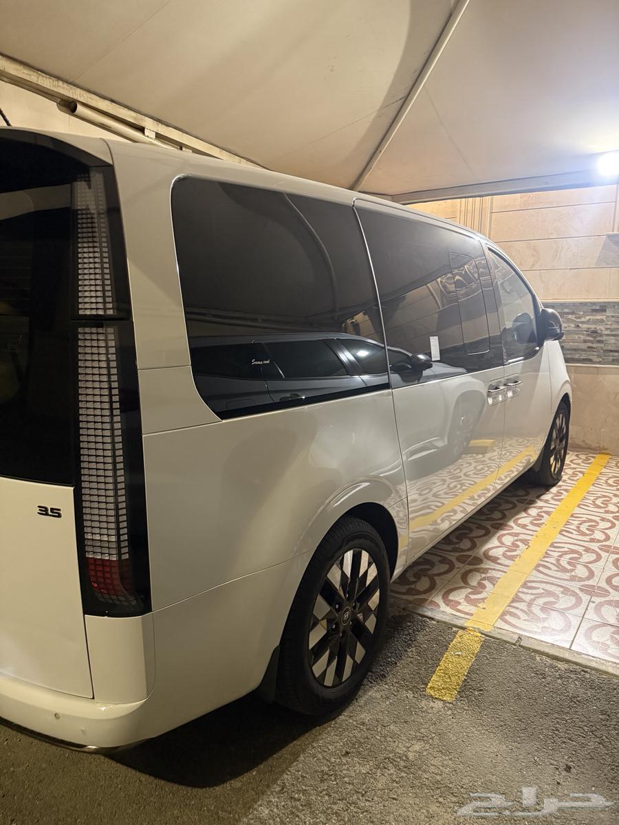 Hyundai Staria Luxury, very clean63617873958657112
