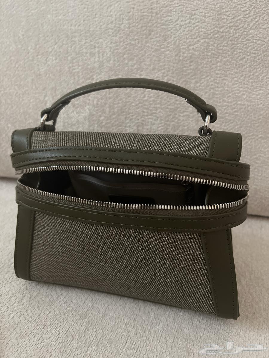 Small handbag636184775252511112