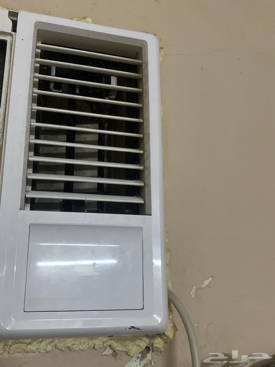 مكيف يبرد غرفه أربعة في أربعة نظيف استخدم فقط سبعة شهور63618378709122111