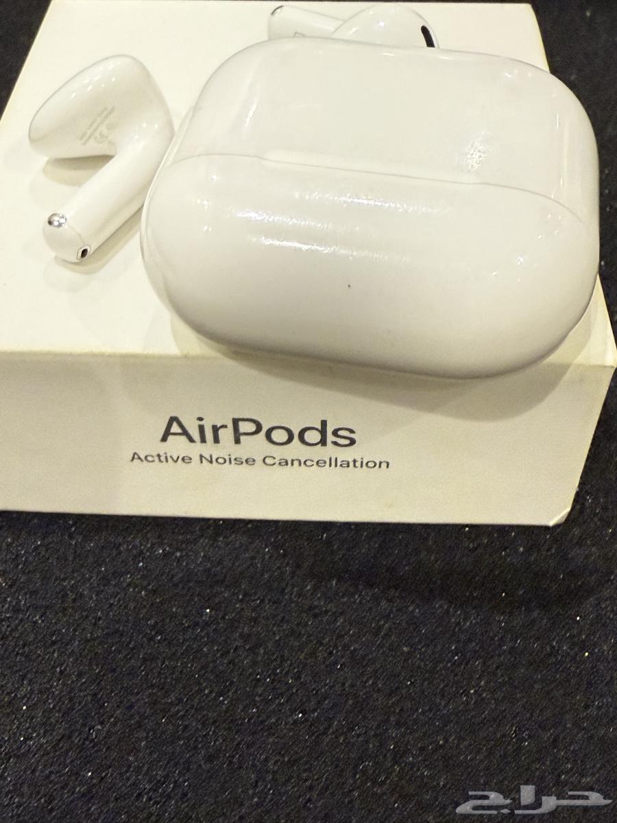 Apple AirPods with isolation  ZTE 5g63618472947843112