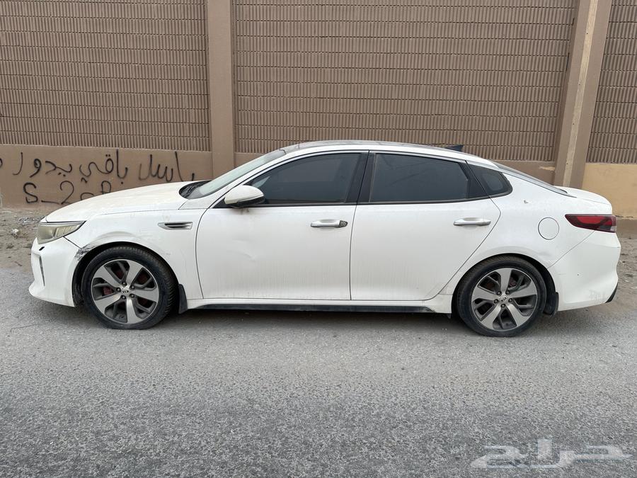 Kia Optima GT 2016 white color and red sports interior63617973838467113