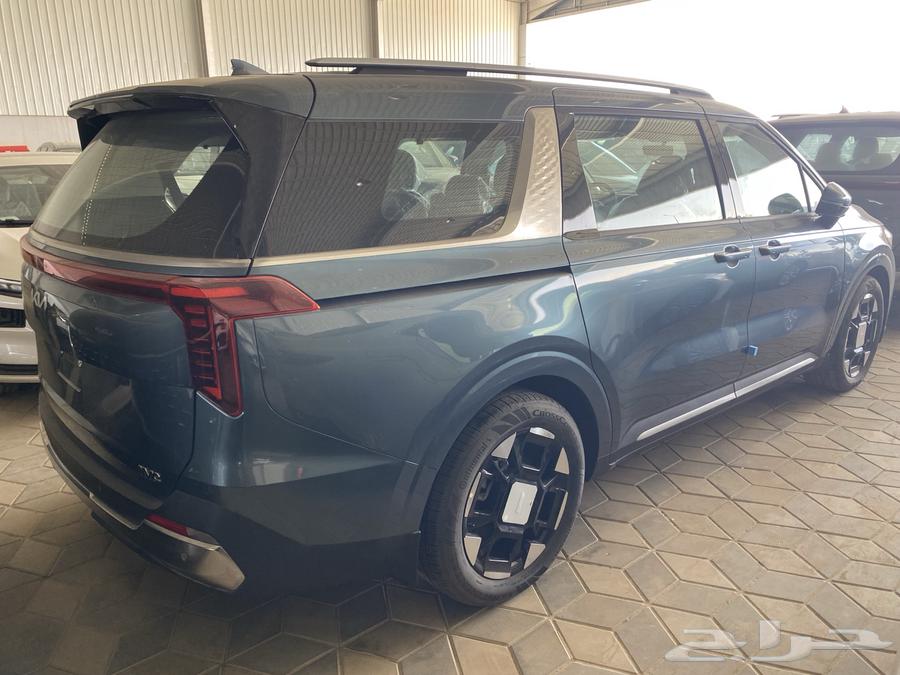 Kia Carnival Half Full Saudi 202563617875044995113