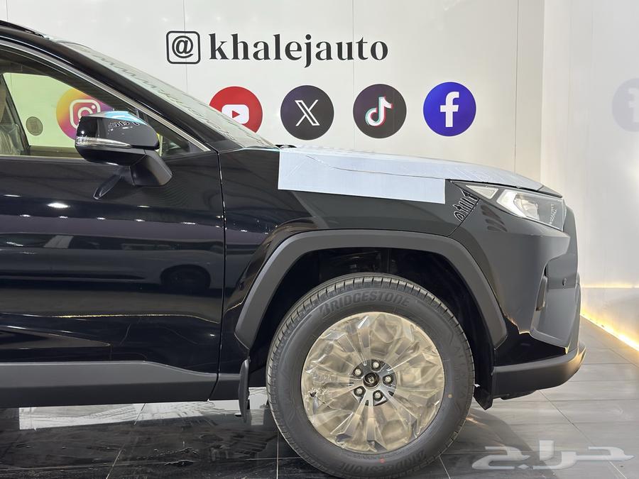 تويوتا راف فور XLE بنزين 202563617872614275114