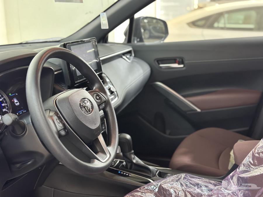 تويوتا كورولا كروس xle م 202563617872444802114