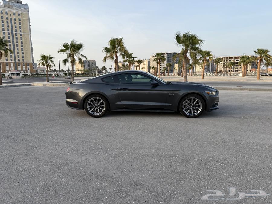 Ford Mustang Premium 2015 Low Mileage63617967757698112