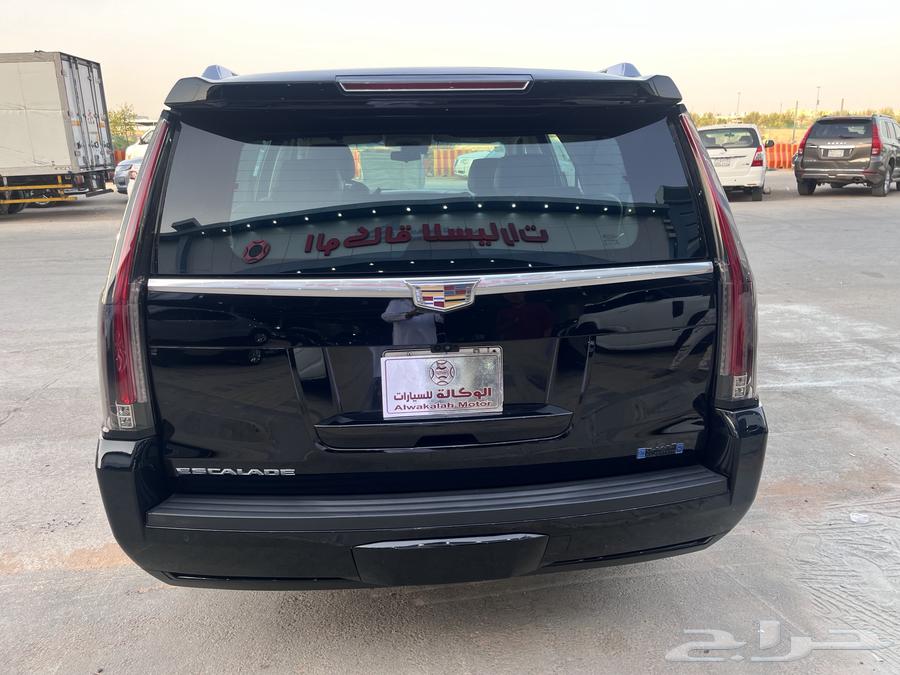 Cadillac Escalade 201863617867698946114