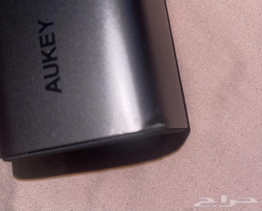 شاحن بطارية متنقلة اوكي (Aukey) 27600 W14063618377552770113