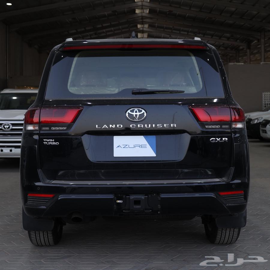 Land Cruiser GXR Premium Full Black 202563617877543683113
