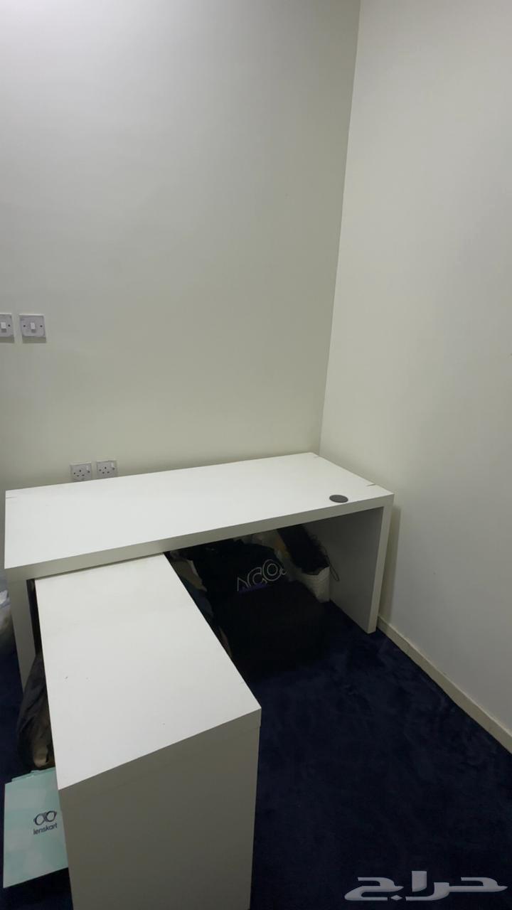 Desk Table or Gaming Set63618483671937111