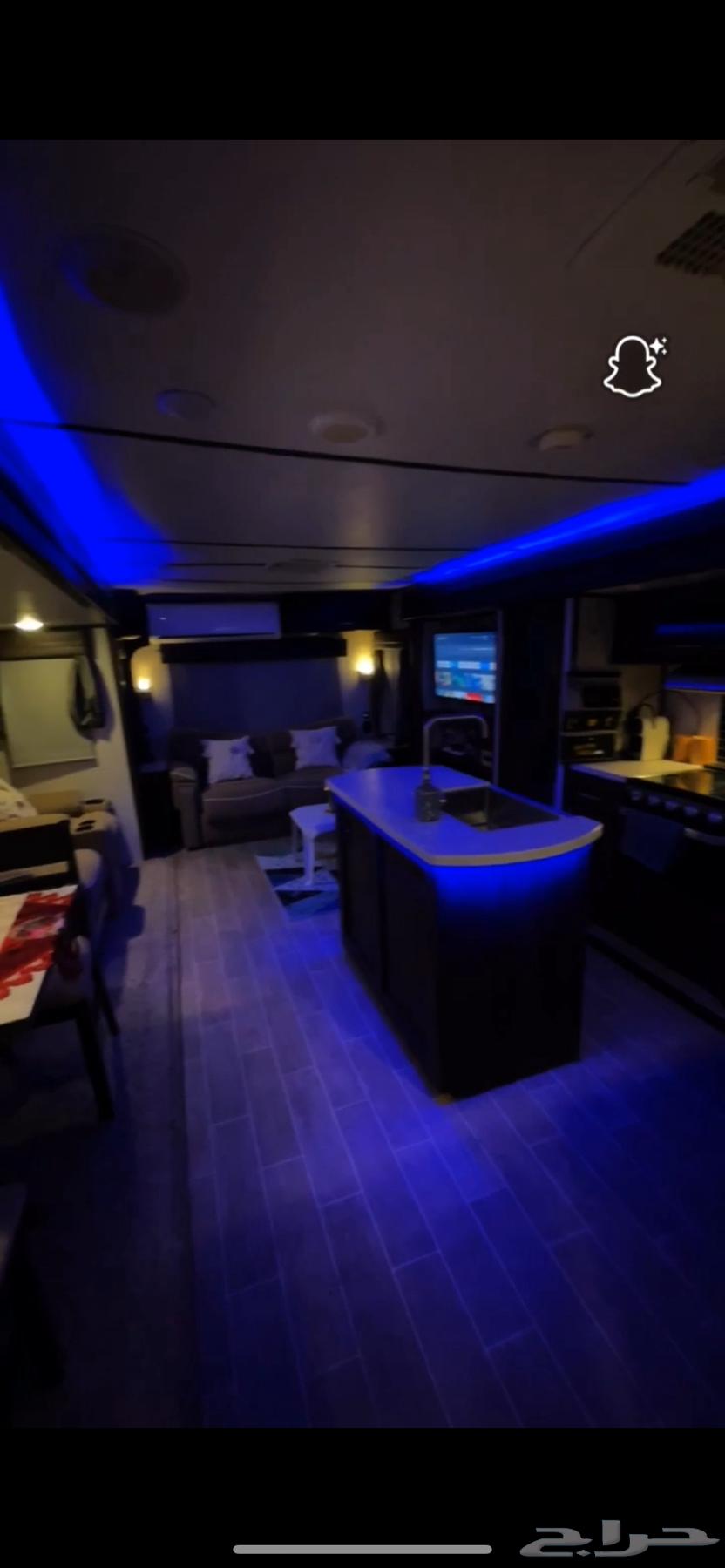 Luxury American caravan for rent on the beach with privacy, accommodates 863617874654977113