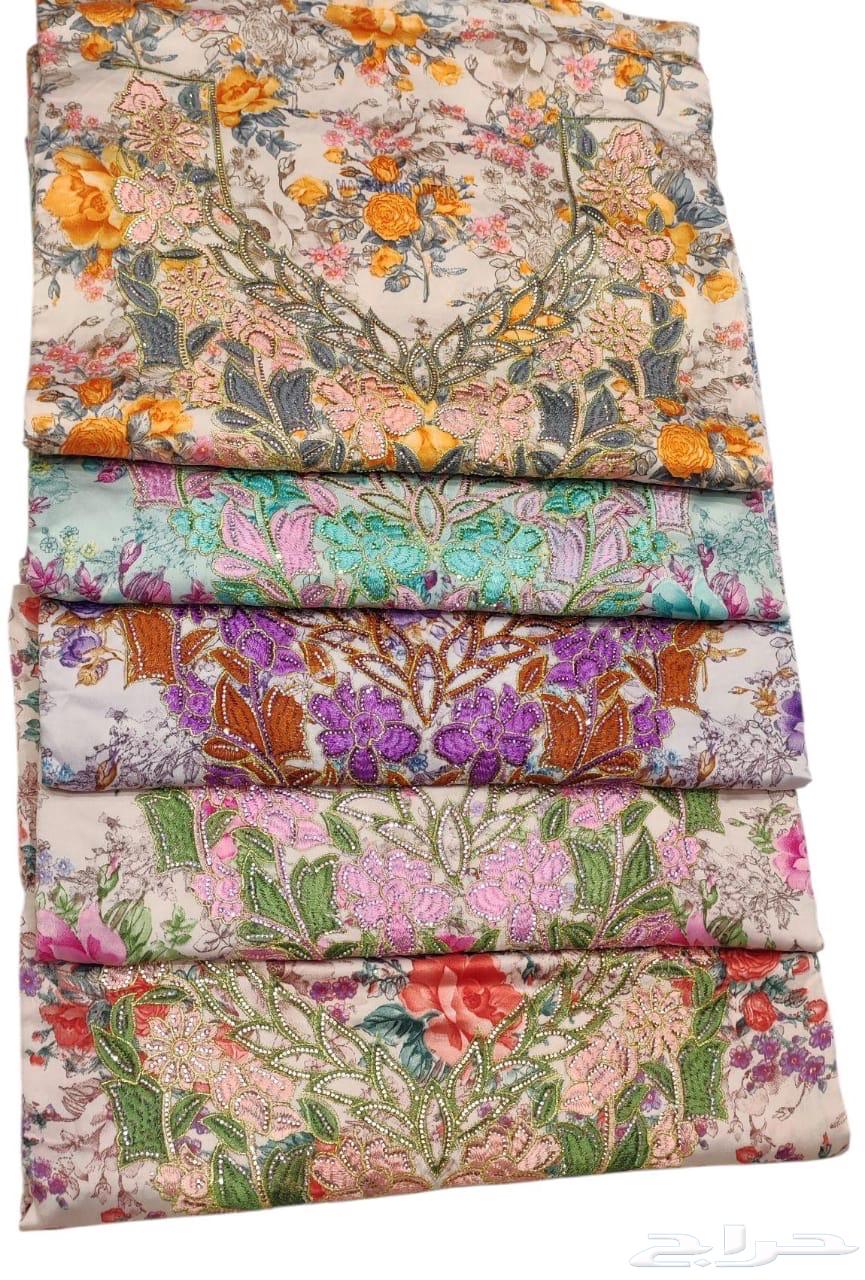 Offer on three pieces of silk mukhawirs with wholesale price available63618389795713112