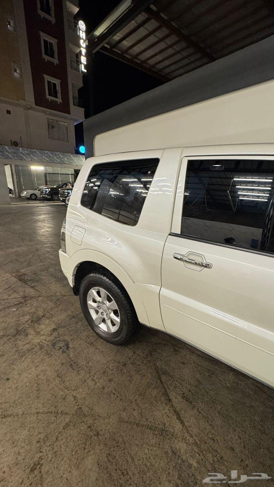 Single door Pajero, very low mileage63617877623683112