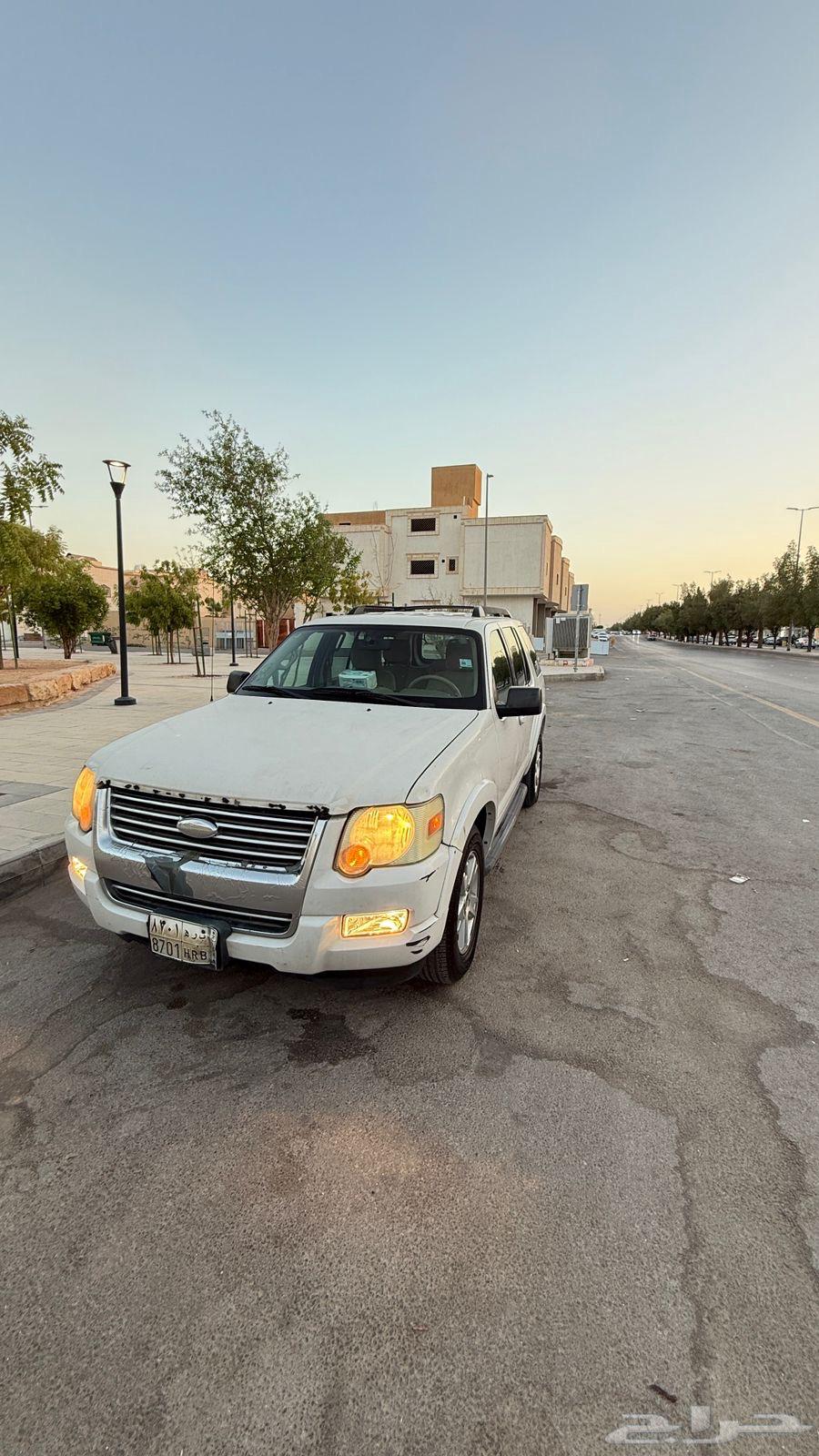Ford Explorer63617971345921111