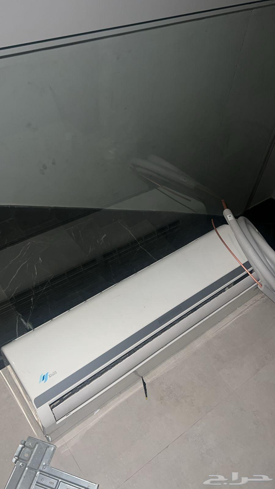 Clean 24-inch Heating and Cooling Air Conditioner63618385171970112