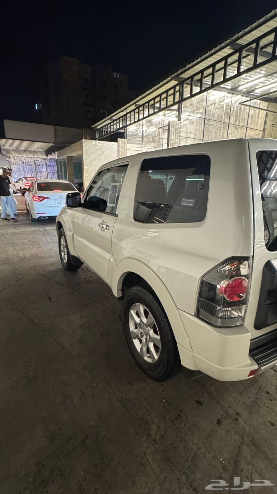 Single door Pajero, very low mileage63617877623683114