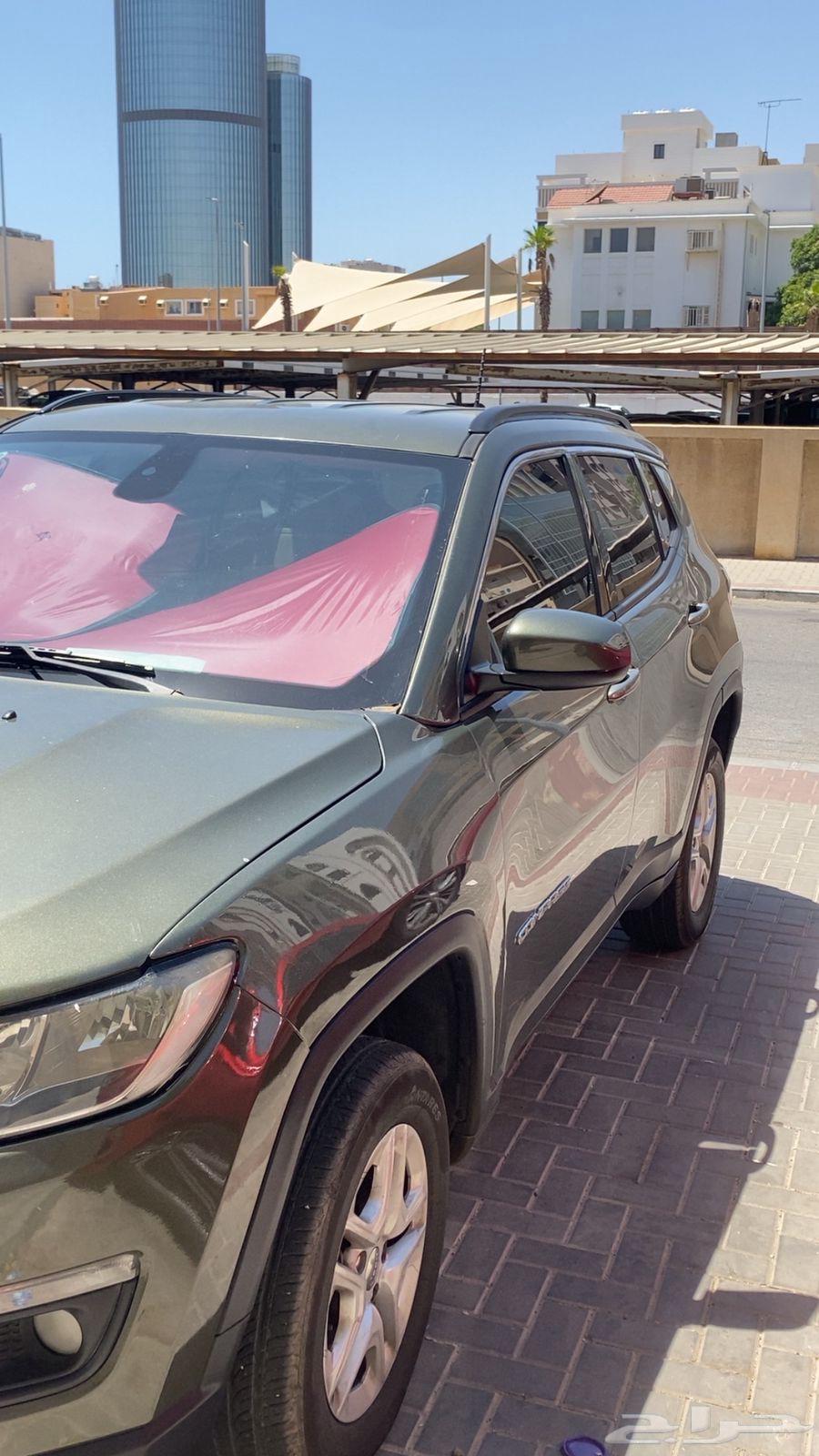 سيارة دوج كومبارس63617966909313114