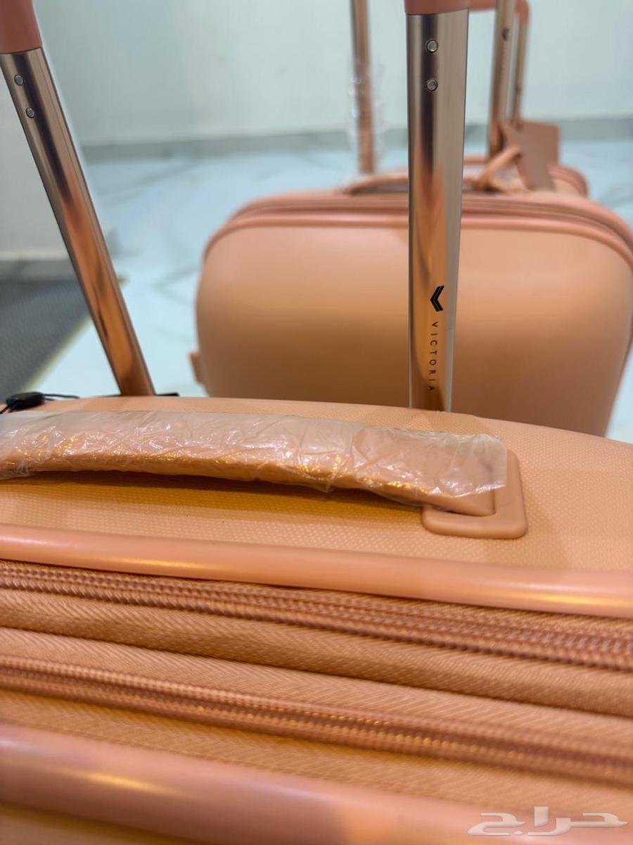 Three new unused travel bag sets - from Victoria brand63618376942210113