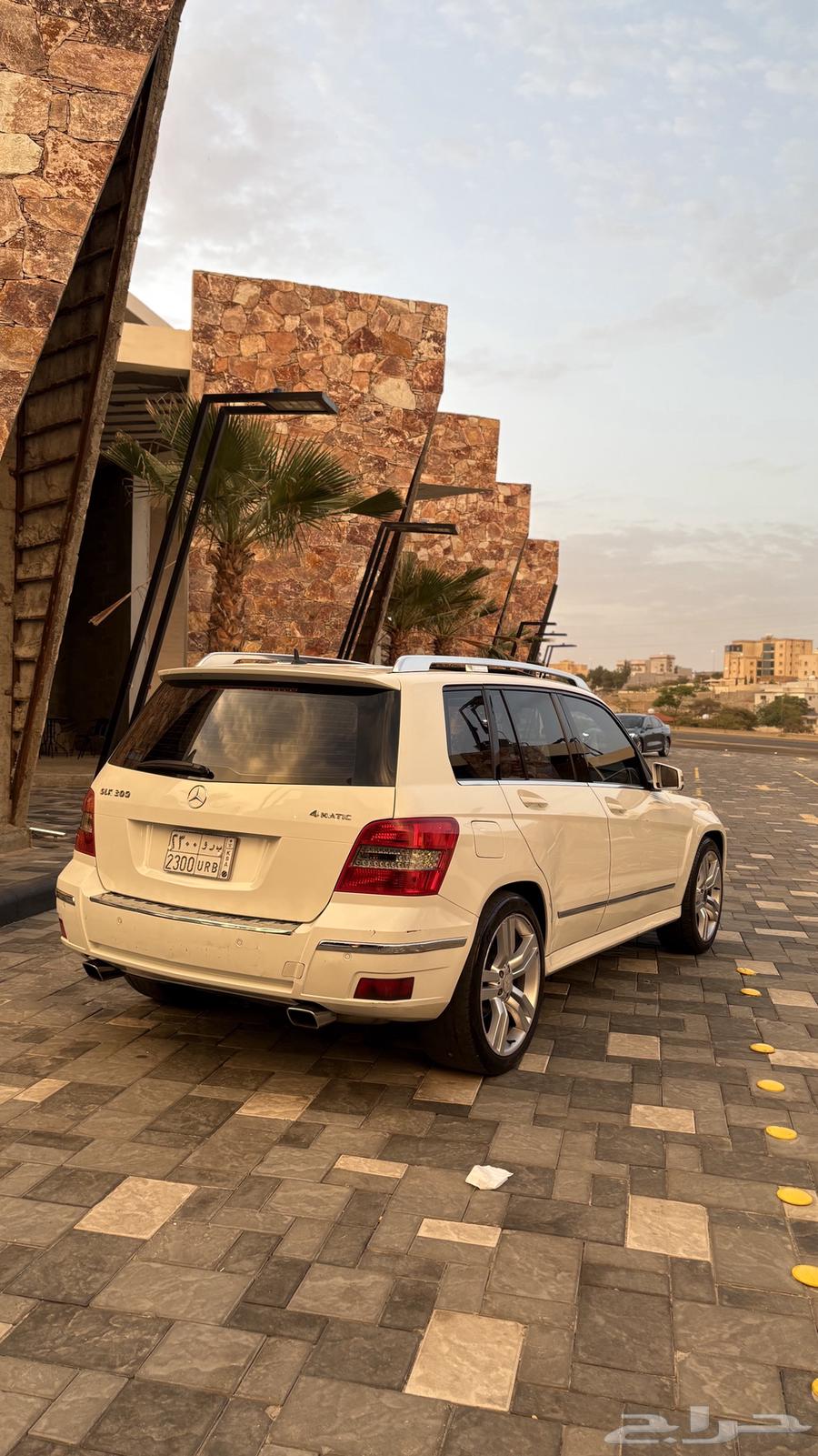 For sale Mercedes-Benz Mercedse GLK 300 model 201163617979209474112