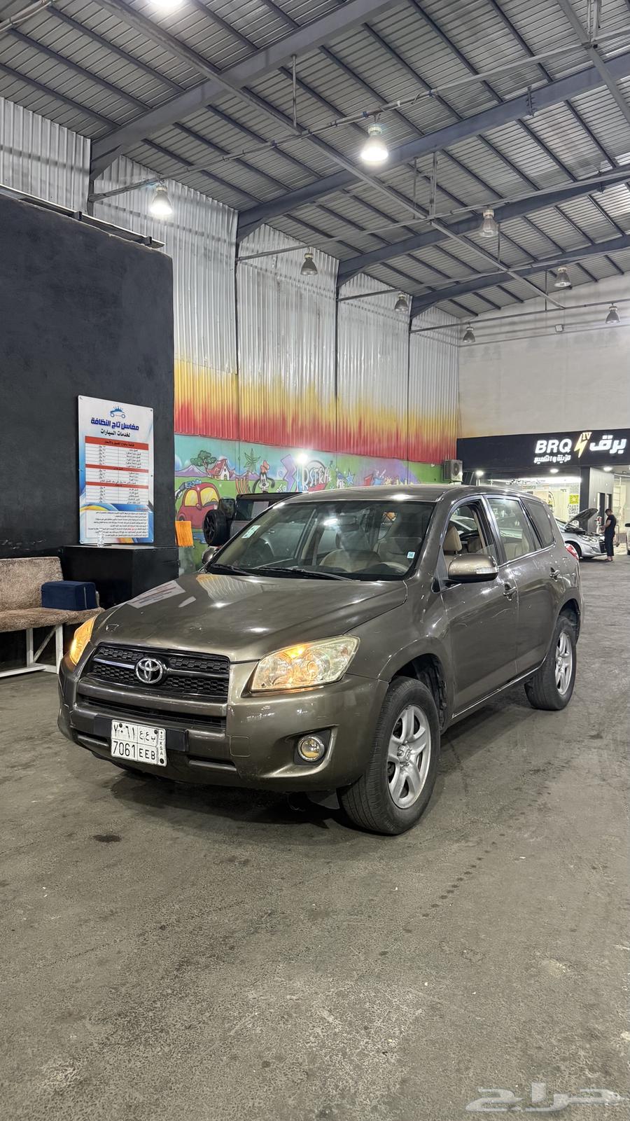 Toyota - RAV4 201163654643298179110