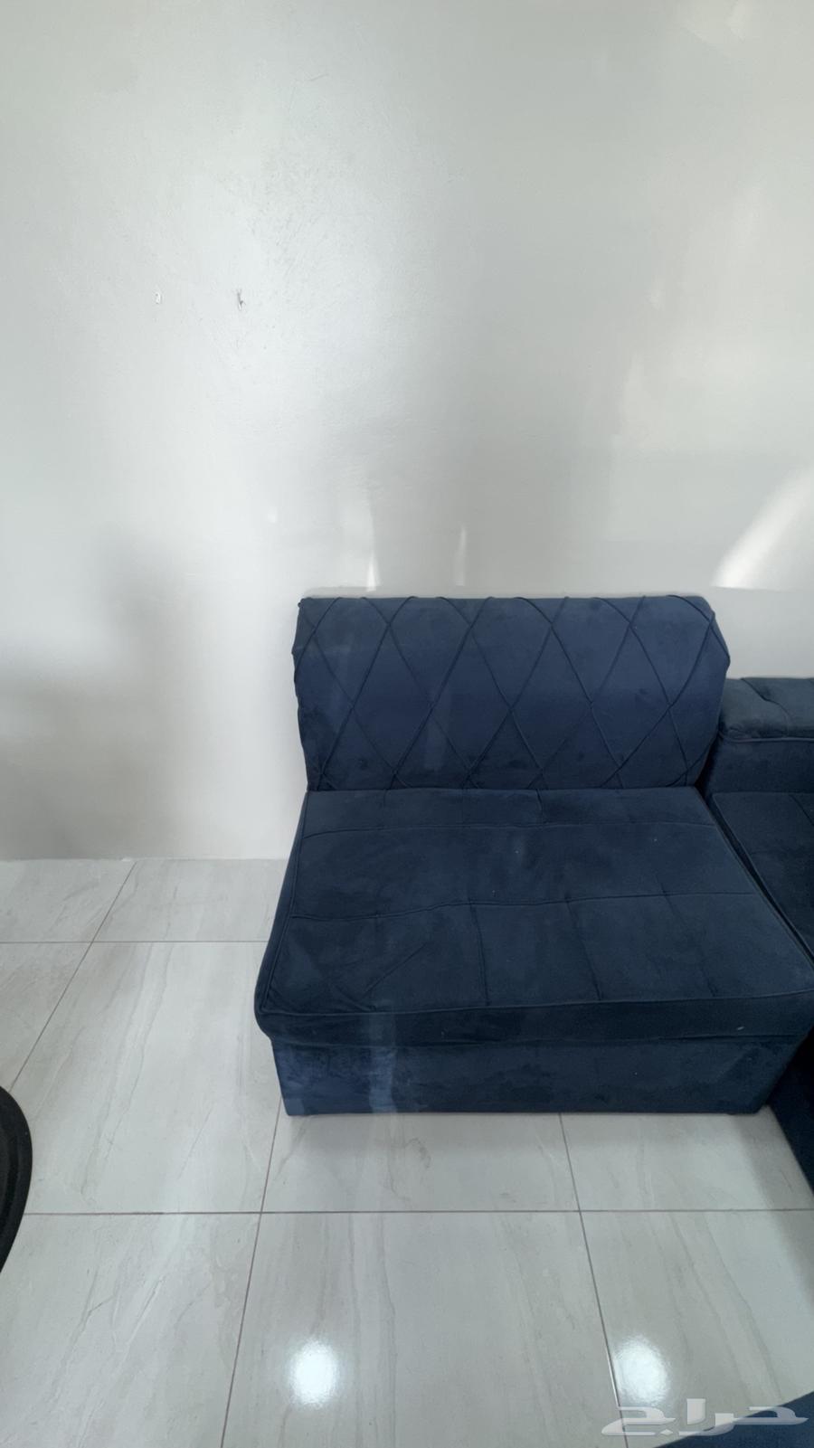 قطعتين كنب للبيع مع 4 كاميرات 5 ميغابيكسل63618588142465111