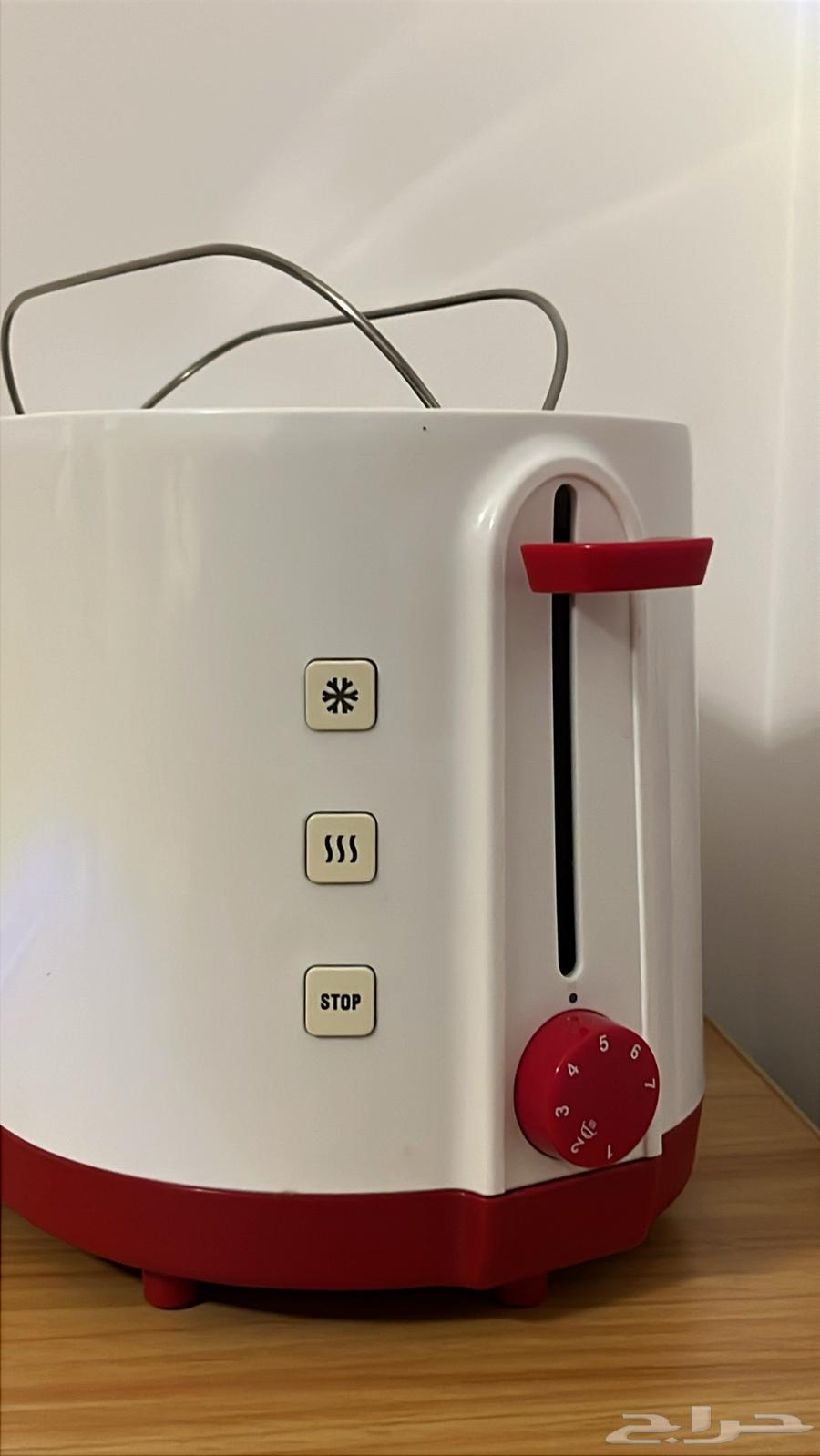 Toaster, almost new, used only twice63618764668162111