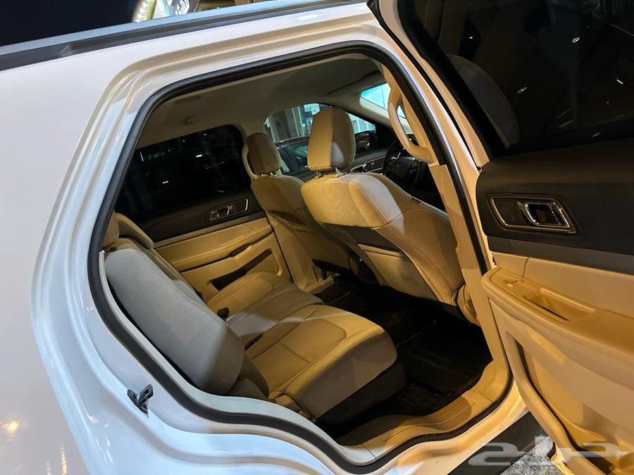 Ford Explorer 201863622280281859111