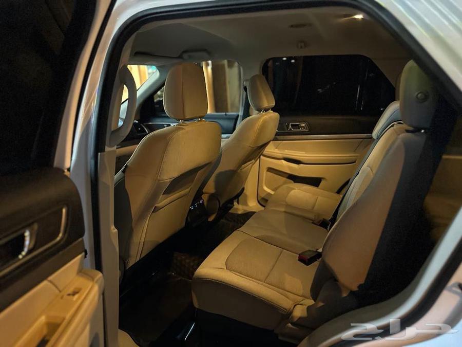 Ford Explorer 201863622280281859114