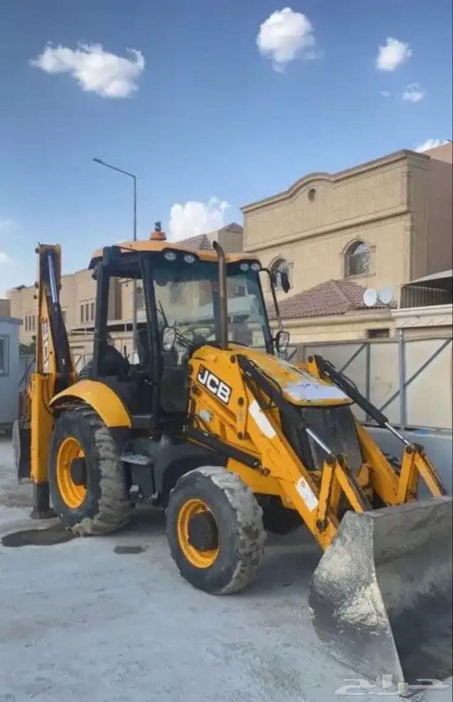 Bucklin, DQ, and JCB for daily and monthly rental63623274270721111