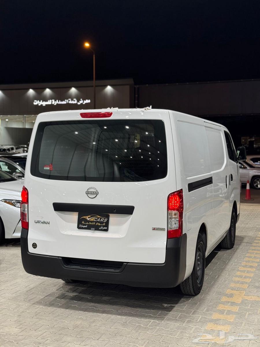 Nissan Uravan 2023 Diesel Cargo - Only 10,000 km on the odometer63619795819649114