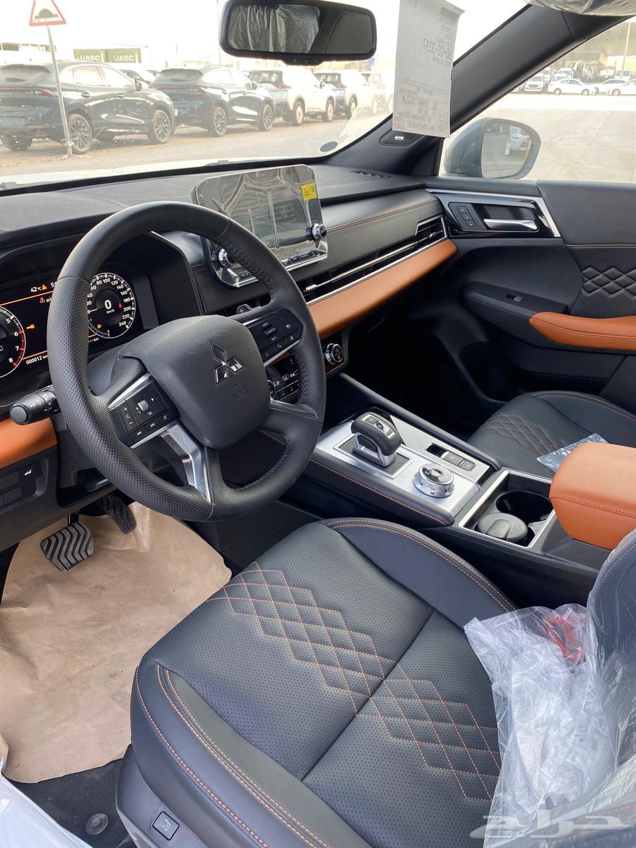 Mitsubishi Outlander Full Option 202563624349253121114