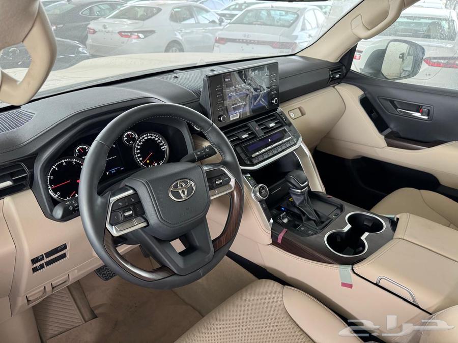 Land Cruiser (2024) L5 Gasoline Gulf Model, Cash and Installment Customs Card63624267851265113