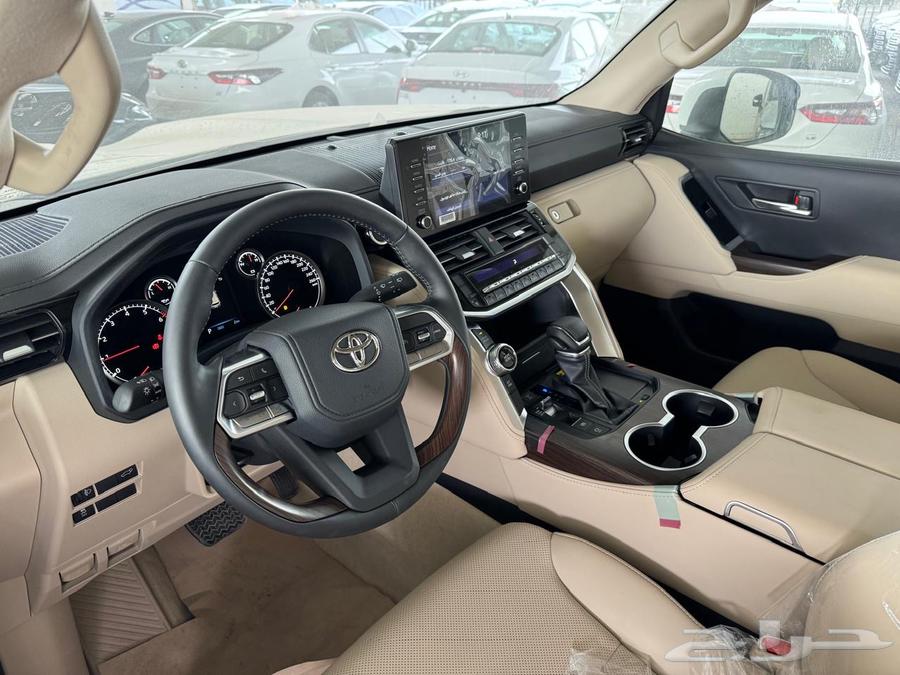 Land Cruiser (2024) L5 Gasoline Gulf Model, Cash and Installment Customs Card63624267851265112