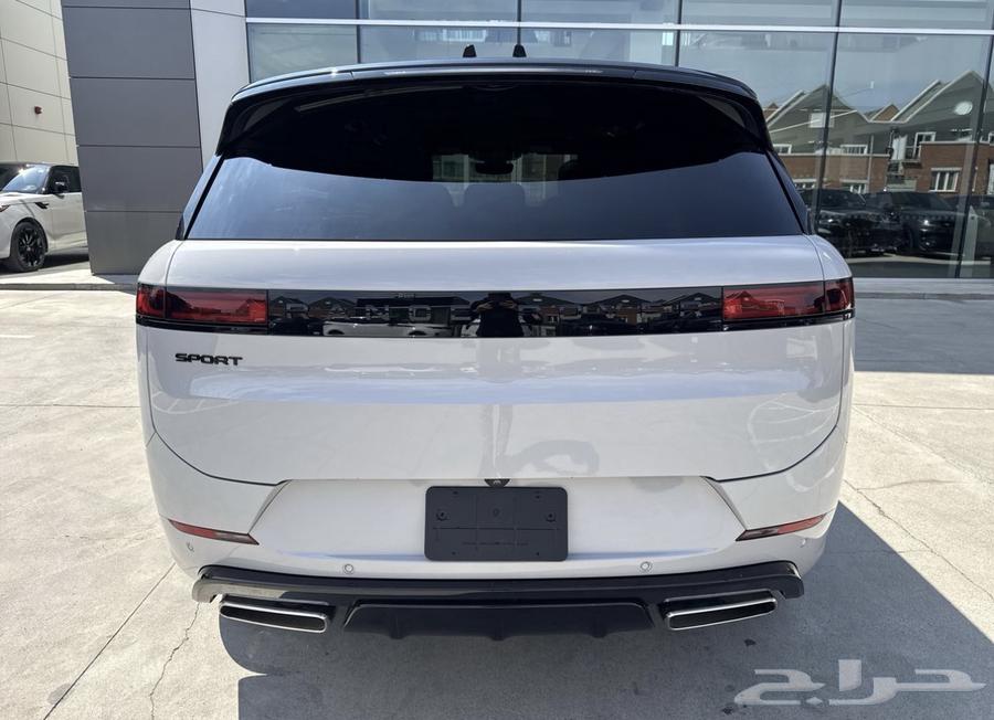 Range Rover Sport 2024 SE at an attractive price63619129769089113