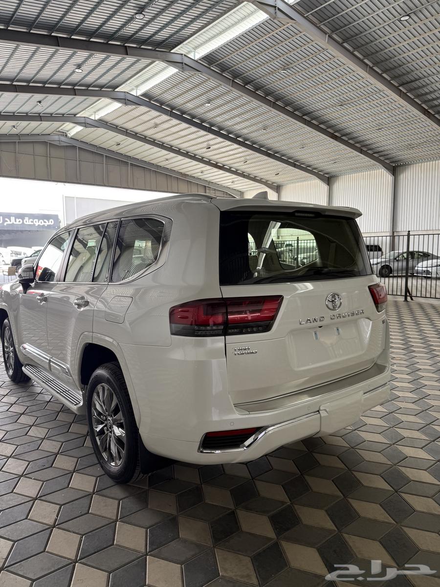 Land Cruiser VX 2025 Abdul Latif Jameel lowest price with card63623193121154114