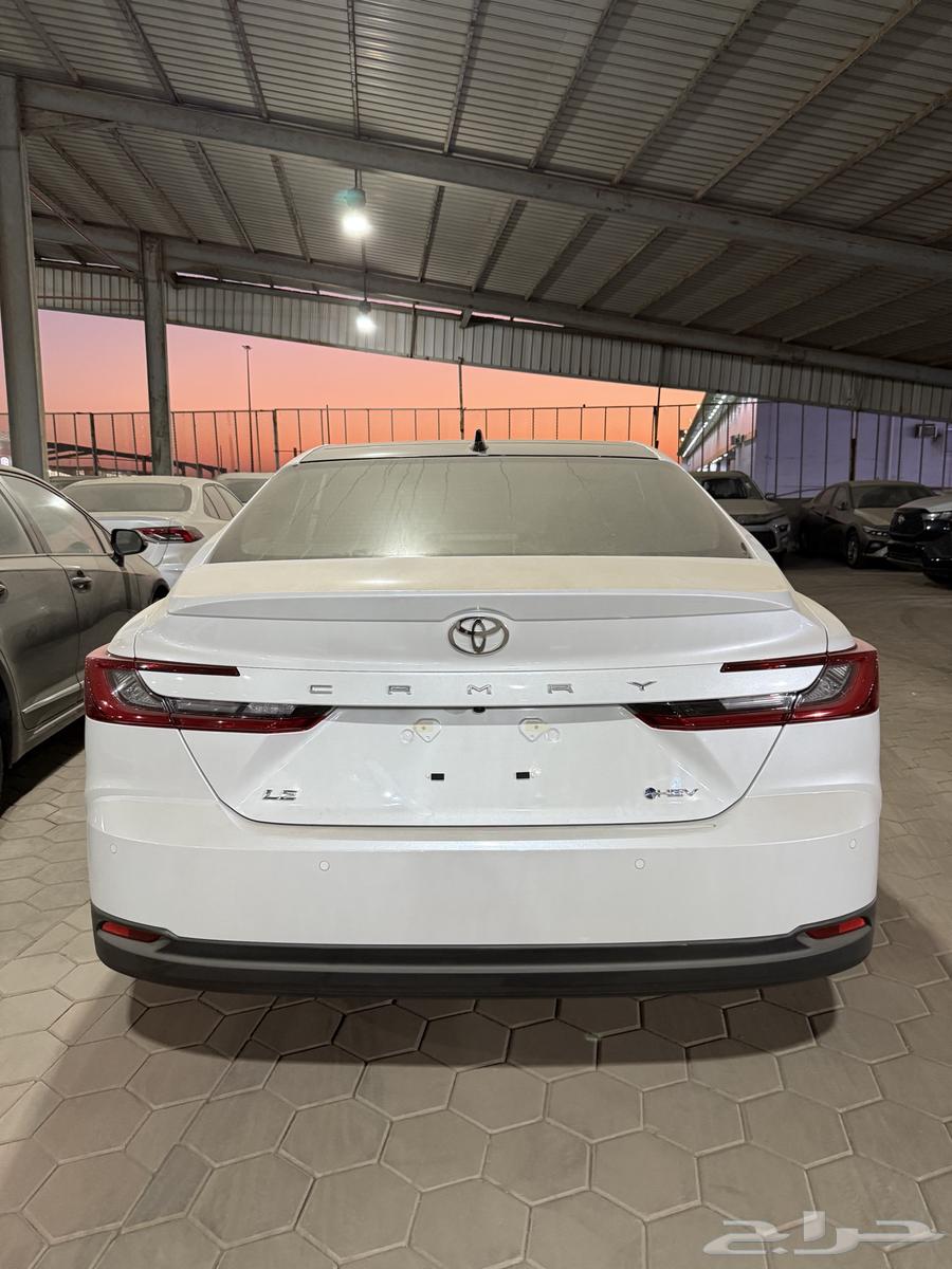 2025 Toyota Camry LE Hybrid63620319212675113