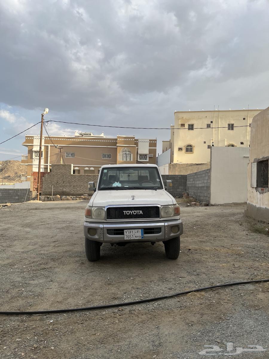 2014 White Car for Sale, Any Inquiry Contact via WhatsApp63618247507331112