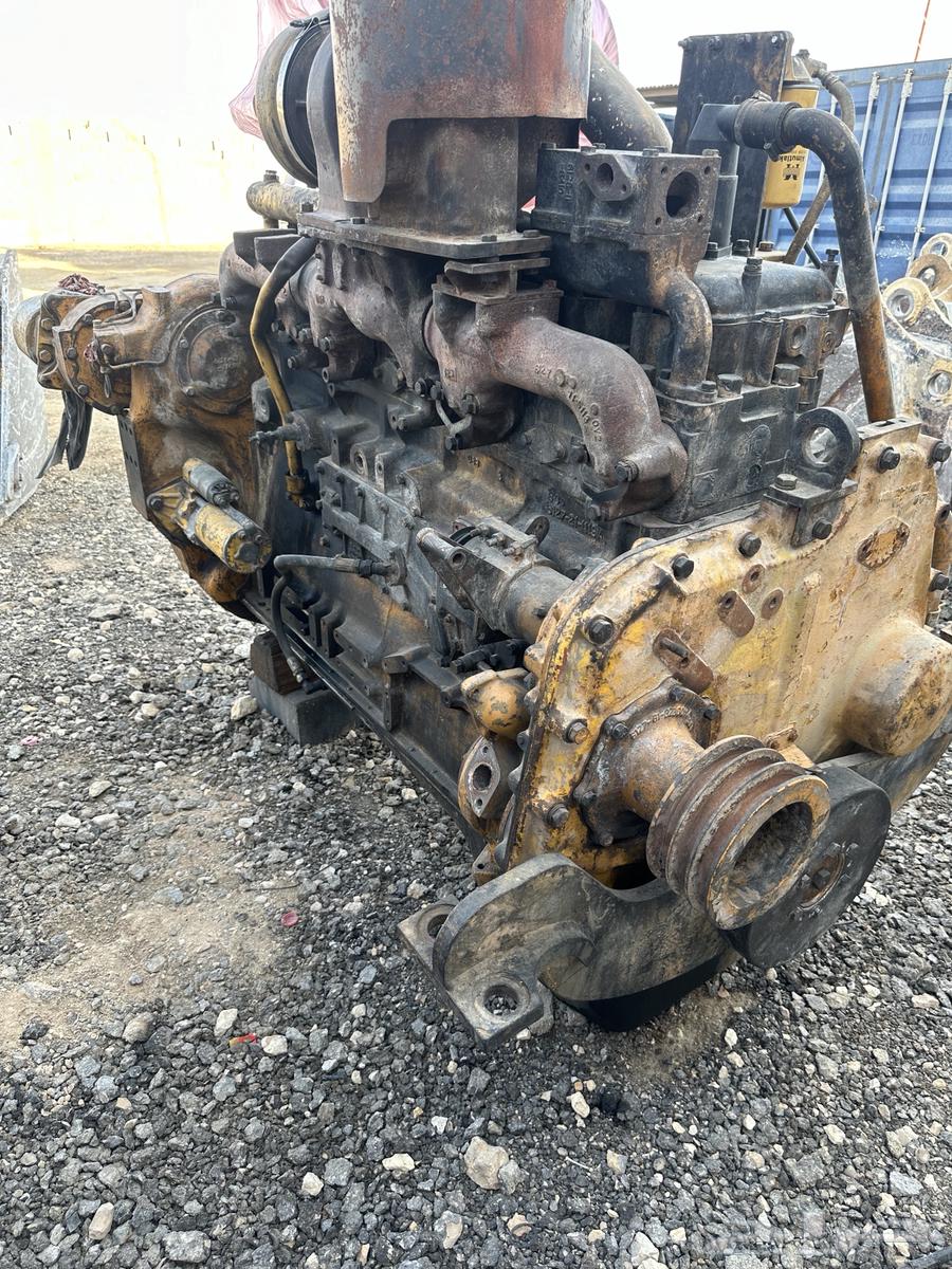 Komatsu 155 bulldozer engine63620395873665111
