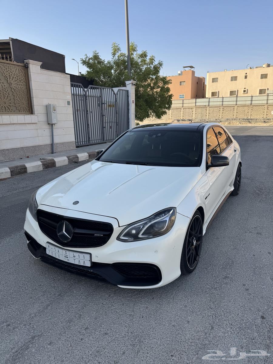 Mercedes E63 AMG 201263279972950657111