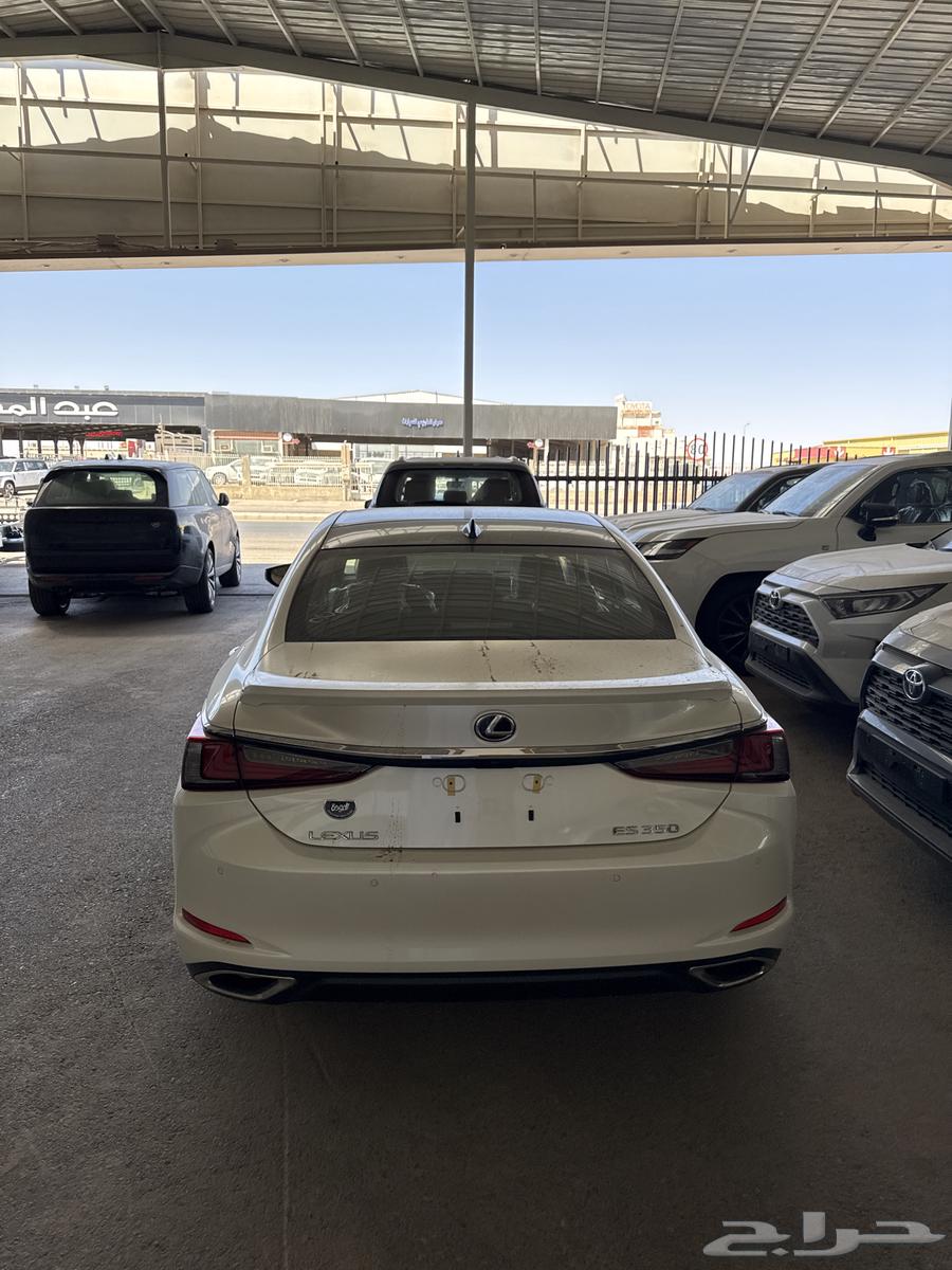 Lexus ES350 White63619709814786111